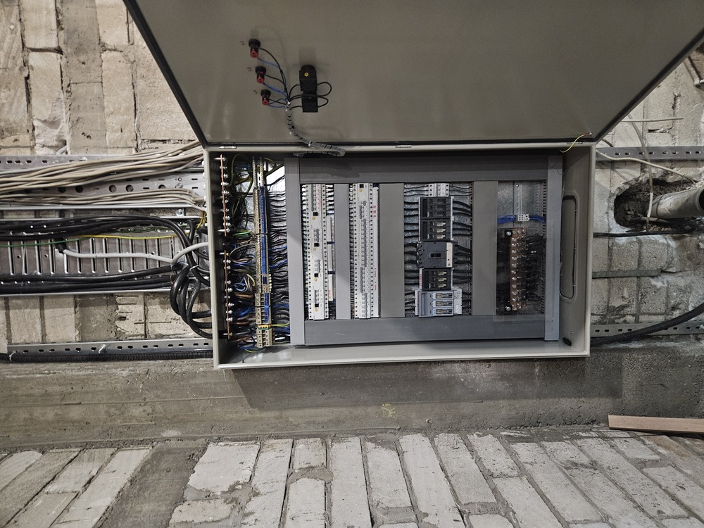 Automatsko upravljanje pumpama i motorima