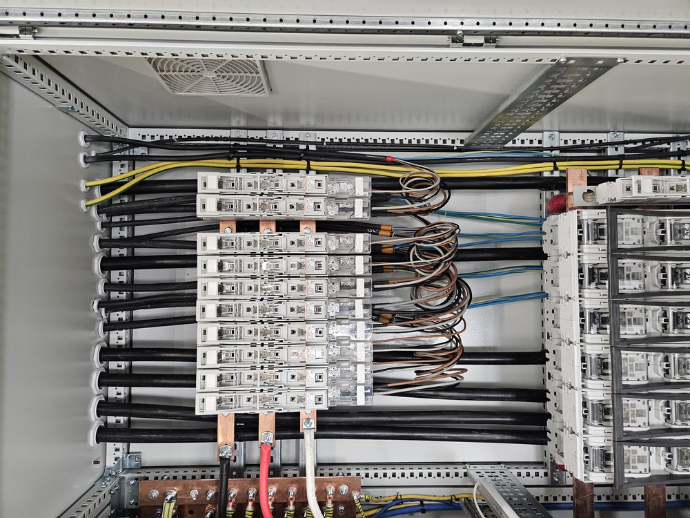 Izrada energetskih blokova Schneider Electric oprema
